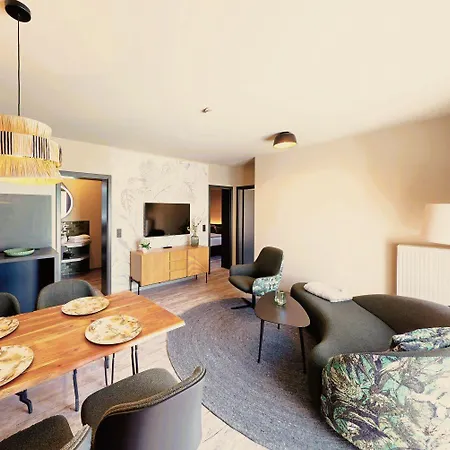 Edelweiss De Luxe Mit Garten, Hotelanbindung, Saunalandschaft Und Meinecardplus アパート